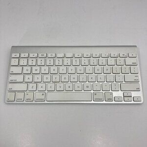 Genuine Apple A1314 Bluetooth Aluminum Keyboard Silver Compact - TESTED